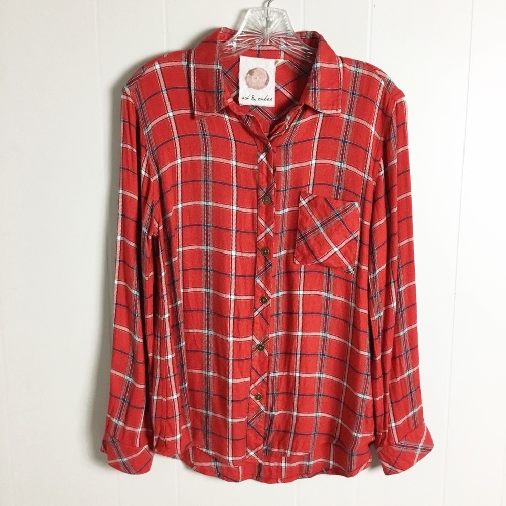 Ash & Ember Red Plaid Shirt Size M Women’s